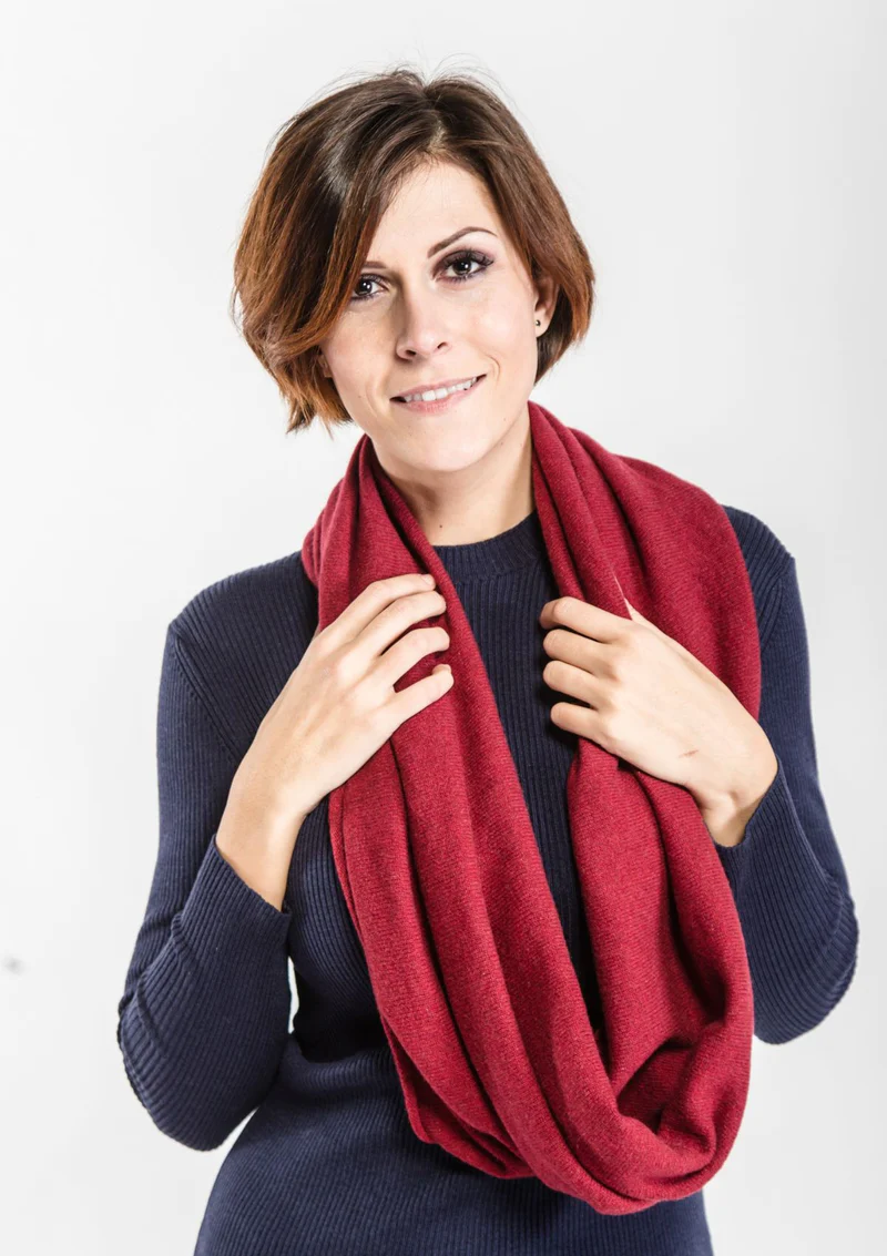 scialle-coprispalle-in-cashmere-bordeaux